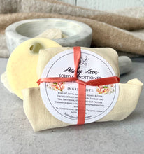 Load image into Gallery viewer, Peachy Keen Conditioner Bar with Hidden Sea Glass