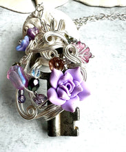Load image into Gallery viewer, Passage Antique Skeleton Key Necklace