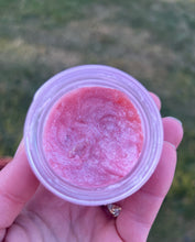 Load image into Gallery viewer, Sweetpea Dewdrop Shimmer Body Oil