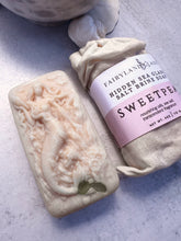 Load image into Gallery viewer, Sweetpea Hidden Sea Glass Sea Salt Soap
