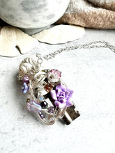 Load image into Gallery viewer, Passage Antique Skeleton Key Necklace