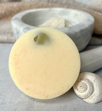 Load image into Gallery viewer, Peachy Keen Conditioner Bar with Hidden Sea Glass