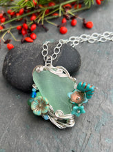 Load image into Gallery viewer, Seafoam Sea Glass &amp; Fine Silver Pendant Necklace
